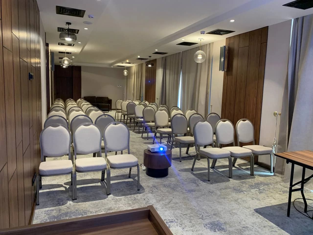 Shakhrisabz Conference Hall (AF60)