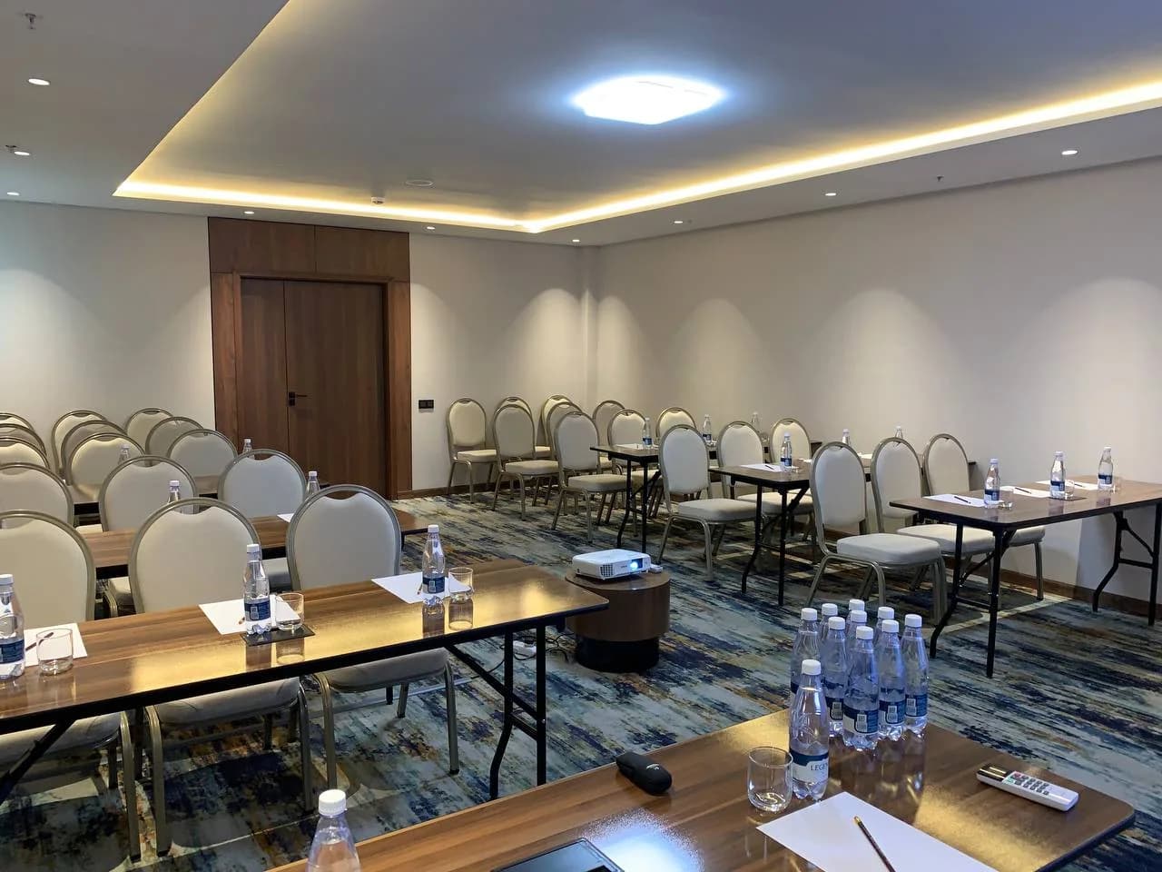 Nasaf Conference Hall (AF30)