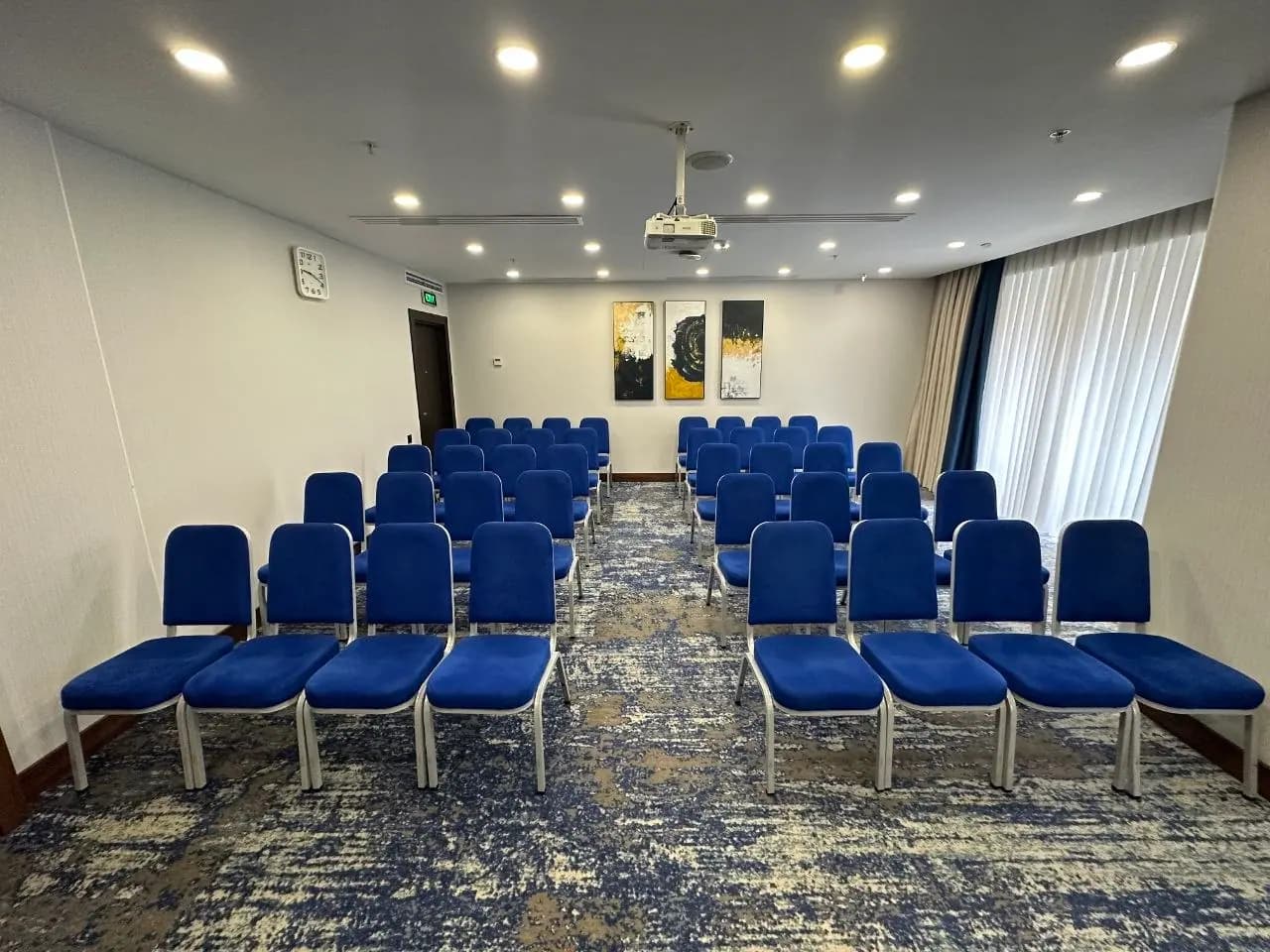 Conference hall (CT36) 1