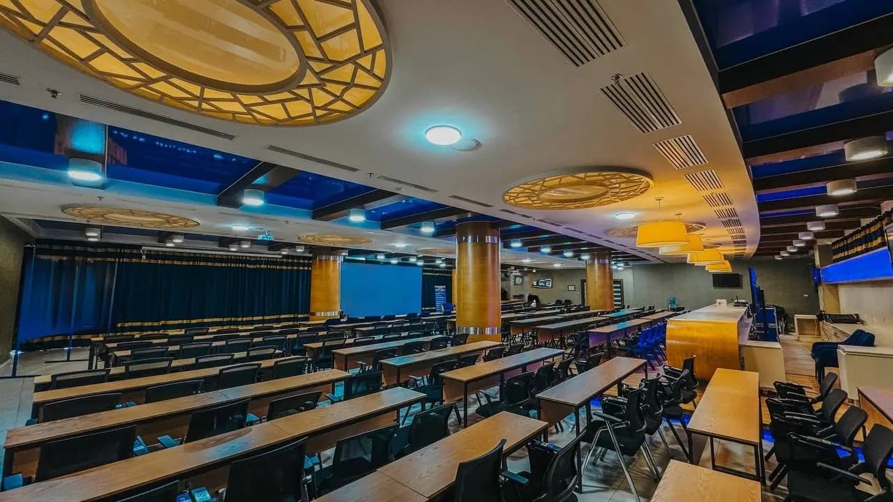Conference Hall (UA300) 2