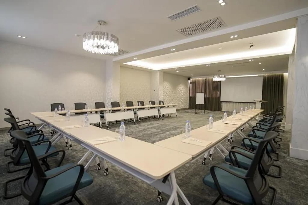 Conference Hall (ML50) 4